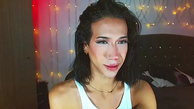 Snapshot of Kenisha_Sweet chatting on March 5, 2025, 12:44 pm Kenisha Sweet online show from March 5, 2025, 12:44 pm