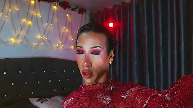 Snapshot of Kenisha_Sweet chatting on March 7, 2025, 1:07 pm Kenisha Sweet online show from March 7, 2025, 1:07 pm