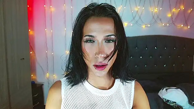 Snapshot of Kenisha_Sweet chatting on March 8, 2025, 6:37 pm Kenisha Sweet online show from March 8, 2025, 6:37 pm