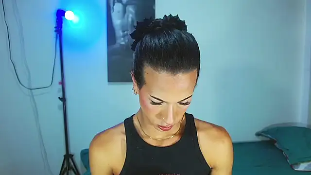 Snapshot of Kenisha_Sweet chatting on November 4, 2025, 3:05 am Kenisha Sweet online show from November 4, 2025, 3:05 am