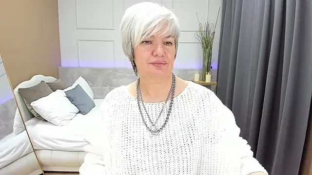 CarmenSoft online show from December 9, 2024, 5:40 am