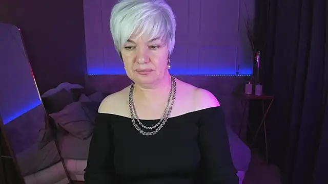 CarmenSoft online show from February 26, 2025, 8:54 pm