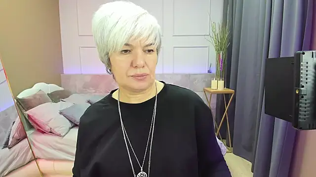 CarmenSoft online show from March 7, 2025, 8:44 pm