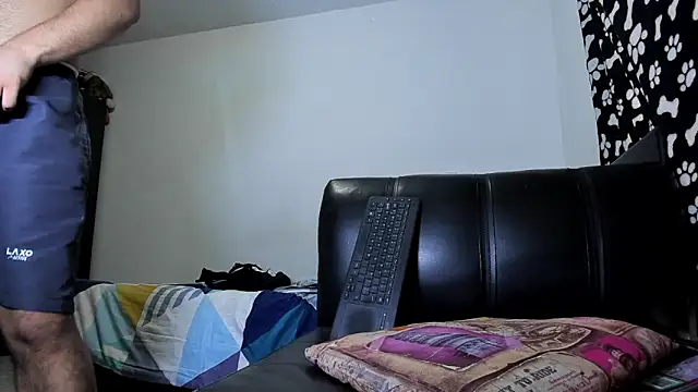 ares sexxx online show from October 17, 2025, 1:25 pm