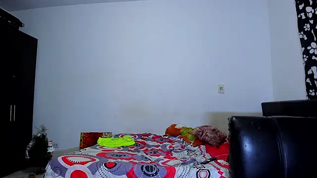 ares sexxx online show from December 16, 2025, 8:58 pm