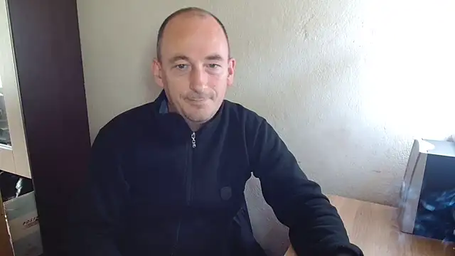 Johan   Barker online show from October 9, 2025, 11:08 am