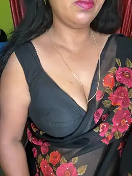 Snapshot of Anushka_21 chatting on April 25, 2026, 12:57 am Anushka 21 online show from April 25, 2026, 12:57 am
