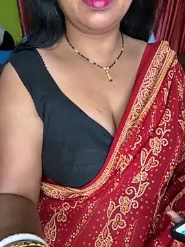 Snapshot of Anushka_21 chatting on April 27, 2026, 1:36 am Anushka 21 online show from April 27, 2026, 1:36 am