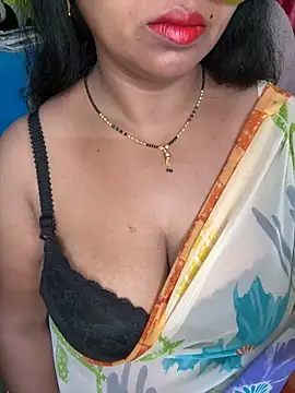 Snapshot of Anushka_21 chatting on May 24, 2026, 1:32 am Anushka 21 online show from May 24, 2026, 1:32 am