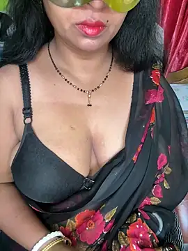 Snapshot of Anushka_21 chatting on May 27, 2026, 1:24 am Anushka 21 online show from May 27, 2026, 1:24 am