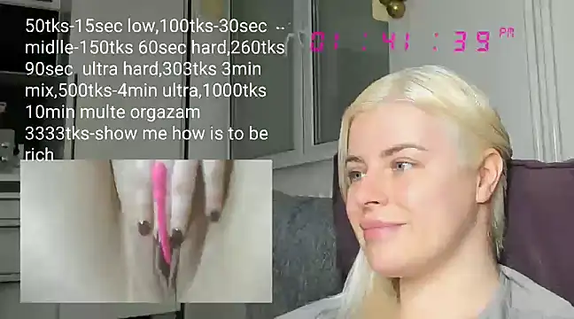 queenofthenighttt online show from February 28, 2025, 12:42 pm