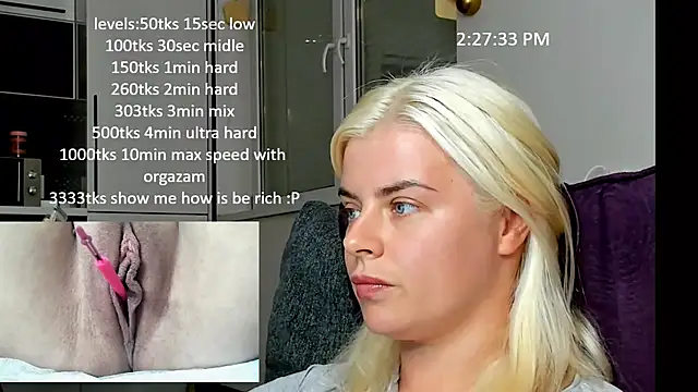 queenofthenighttt online show from October 14, 2025, 12:28 pm