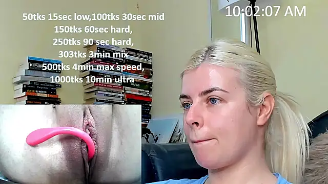 queenofthenighttt online show from January 16, 2026, 9:02 am