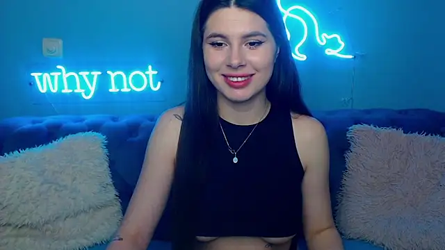 ViollinaLove online show from April 21, 2026, 4:41 am