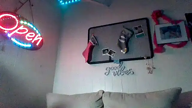 CLoSpunkmeyer69 online show from March 2, 2025, 11:07 am