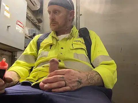 CLoSpunkmeyer69 online show from September 18, 2025, 6:59 am