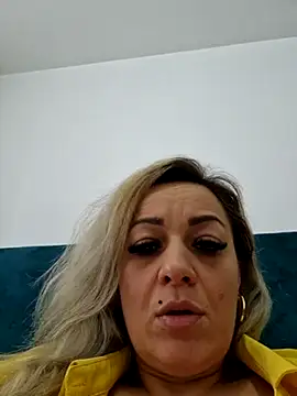 Ruxy42ETT online show from March 3, 2025, 8:05 am