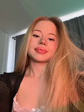 curchez  online show from January 29, 2025, 7:32 pm