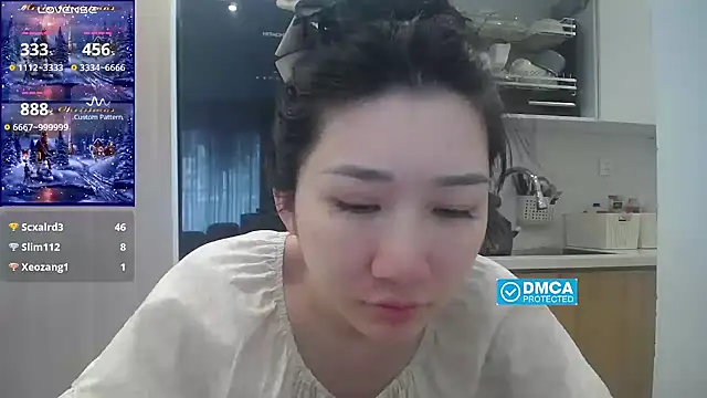 Asiagirll online show from April 9, 2026, 6:19 am