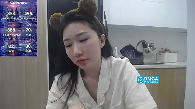 Asiagirll online show from April 15, 2026, 2:57 pm