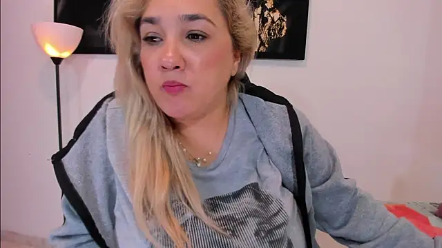 Eva MilfF online show from January 6, 2025, 4:34 pm