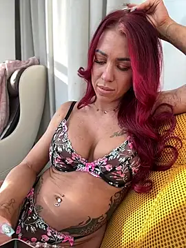 Pia July  online show from March 19, 2026, 2:10 pm