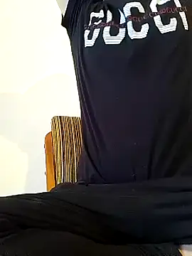 Rolandxxxr online show from February 23, 2025, 2:57 pm