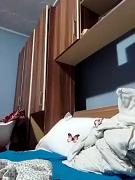 Rolandxxxr online show from February 23, 2025, 6:01 pm