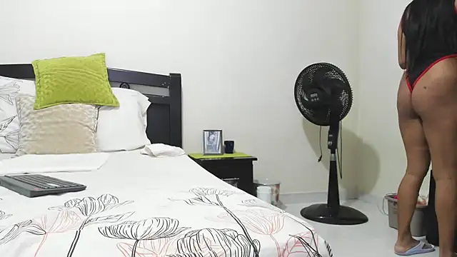 mara2020 69 online show from March 14, 2025, 11:56 am