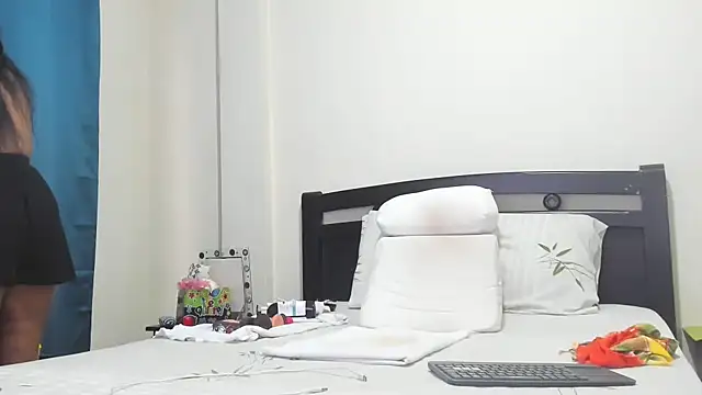 mara2020 69 online show from November 26, 2025, 1:34 pm