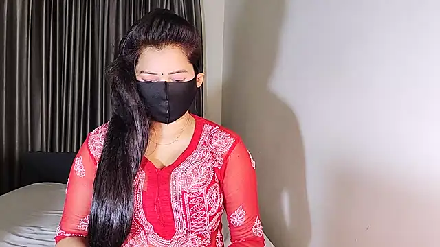 Snapshot of YourLovelyQueen chatting on March 20, 2025, 8:19 pm YourLovelyQueen online show from March 20, 2025, 8:19 pm