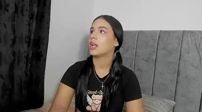 Hanna Risso online show from March 20, 2025, 6:20 pm