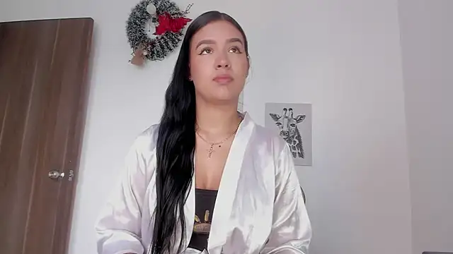 Hanna Risso online show from December 16, 2025, 6:02 pm