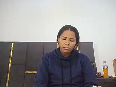Snapshot of aleixane chatting on July 16, 2026, 7:47 am aleixane online show from July 16, 2026, 7:47 am