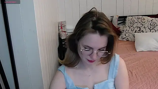 CindyJonson online show from March 9, 2025, 7:23 am