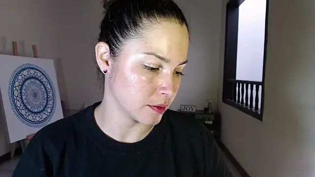 solamatista11 online show from December 12, 2024, 9:58 pm