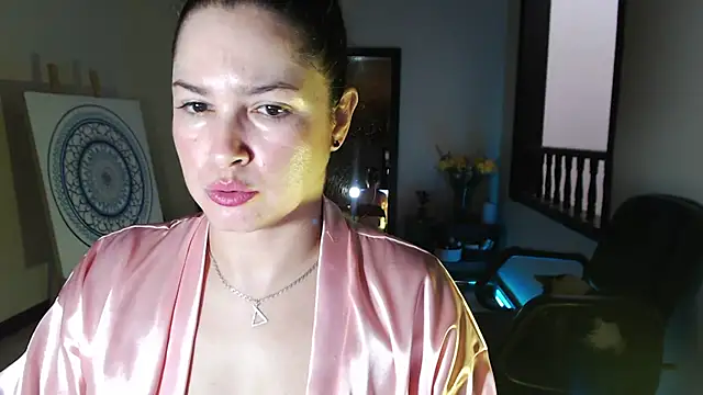 solamatista11 online show from March 6, 2025, 10:26 pm