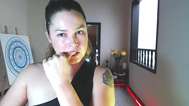 solamatista11 online show from March 7, 2025, 9:59 pm