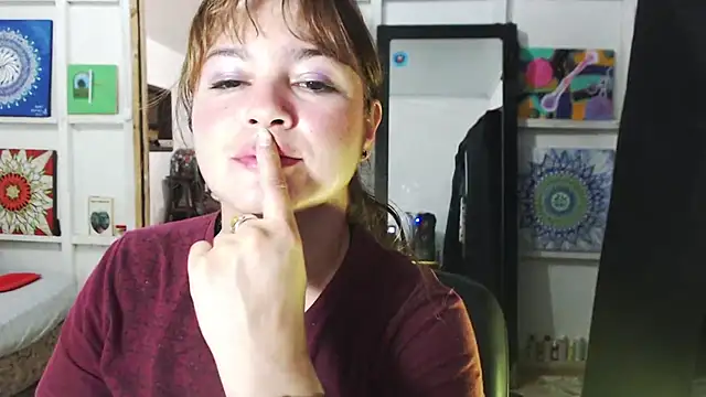 solamatista11 online show from September 26, 2025, 8:46 pm