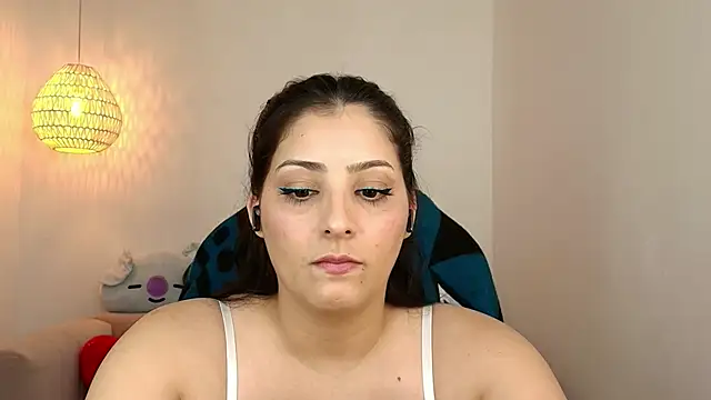 Snapshot of YummyAnna_ chatting on September 18, 2025, 8:44 pm YummyAnna online show from September 18, 2025, 8:44 pm