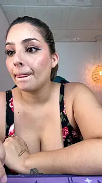 Snapshot of YummyAnna_ chatting on June 30, 2026, 8:32 pm YummyAnna online show from June 30, 2026, 8:32 pm