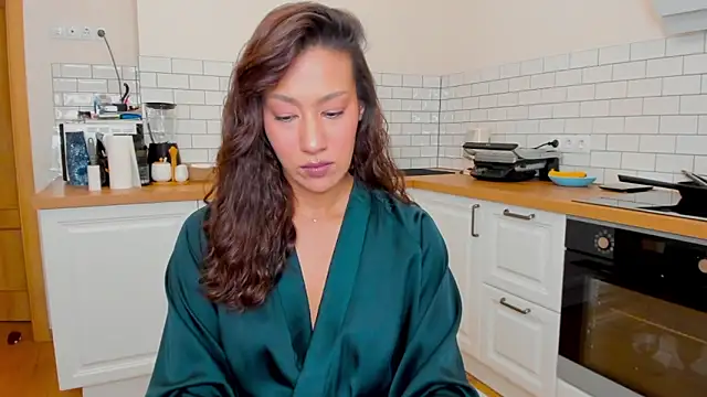 Snapshot of FieryHeart chatting on October 25, 2025, 7:41 pm FieryHeart online show from October 25, 2025, 7:41 pm