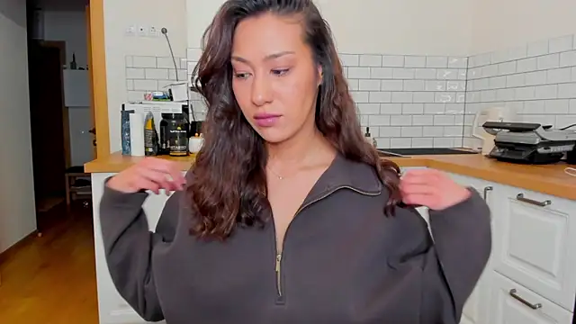 Snapshot of FieryHeart chatting on November 11, 2025, 1:55 pm FieryHeart online show from November 11, 2025, 1:55 pm