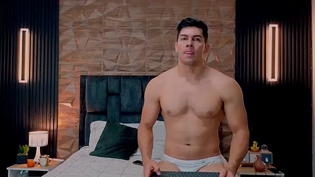 FelipeAndMarcello3 online show from September 18, 2025, 2:19 pm