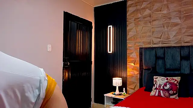 FelipeAndMarcello3 online show from January 9, 2026, 9:16 pm