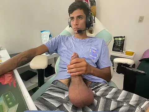 Max TheHorseDick online show from December 11, 2024, 3:56 am