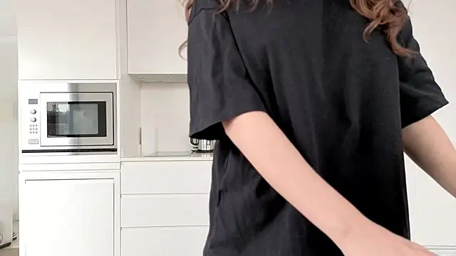 TammiLou online show from April 21, 2026, 2:23 pm