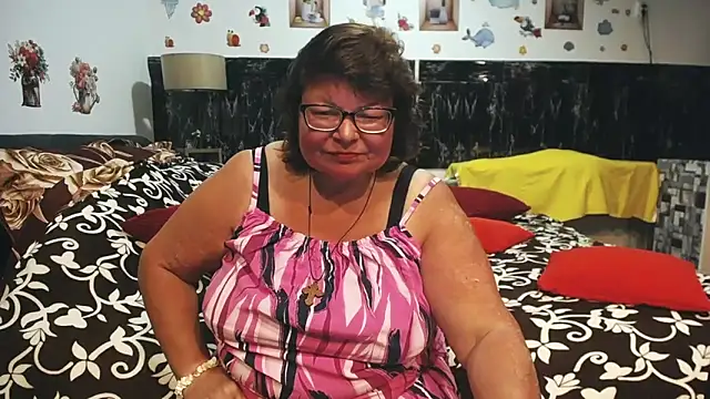 SweetMommaX online show from March 31, 2026, 6:41 pm