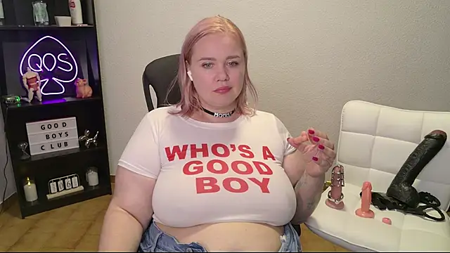 MargotGrey online show from June 7, 2026, 7:17 pm