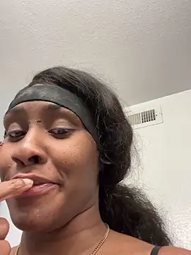 Foreignthababyy online show from March 26, 2026, 7:58 am